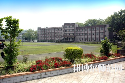 重慶航天師范職業技術學院