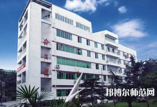 成都實驗商貿幼兒師范管理學校2020年報名條件、招生要求、招生對象