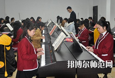 陜西2020年中專幼師學?？梢钥即髮? width=
