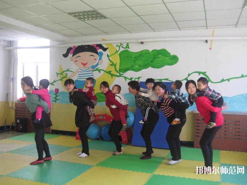 黃石2020年幼師學(xué)校中專升大?？际裁? width=